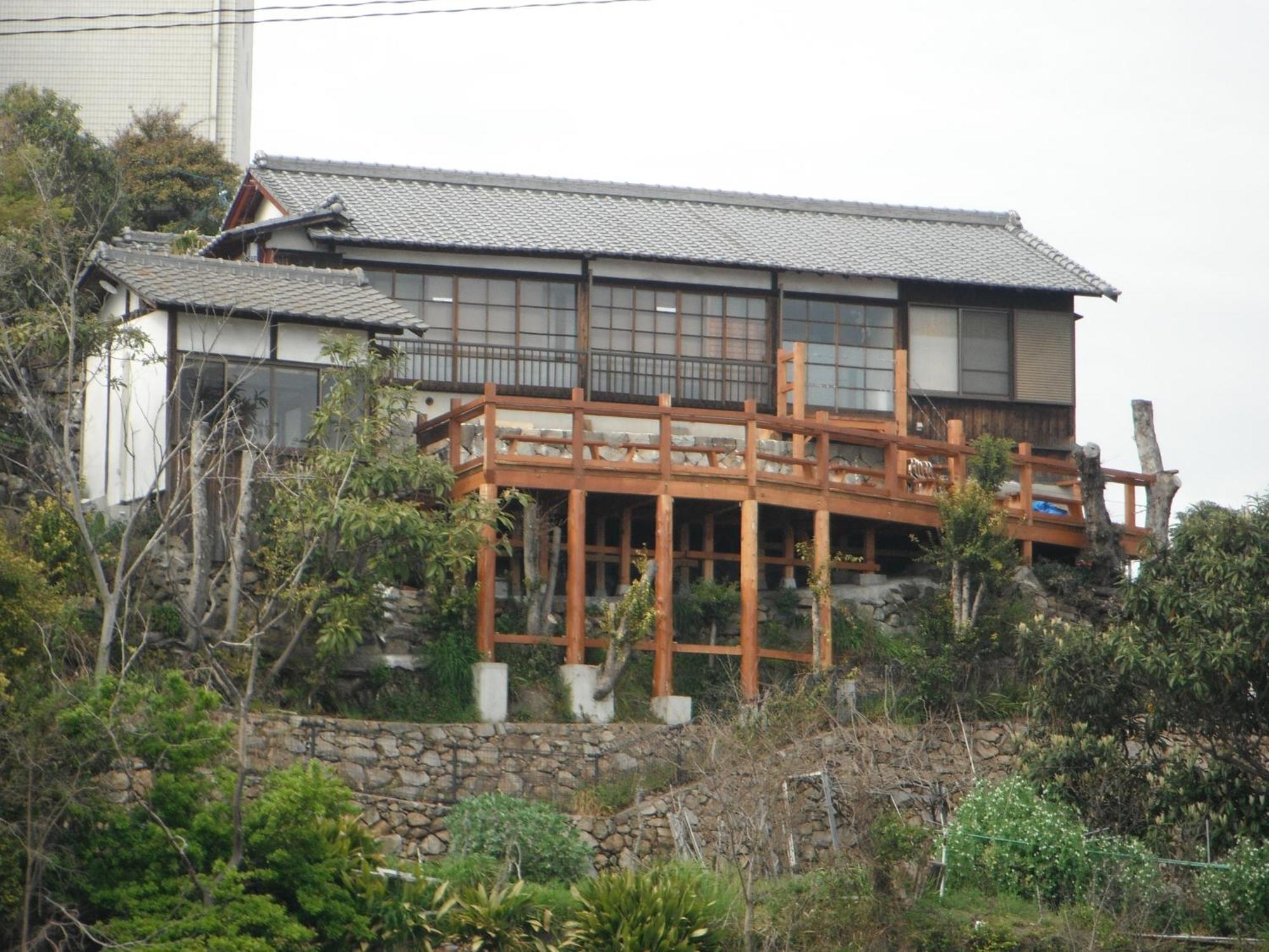 城跡石垣上の絶景古民家宿 鞆城茶屋庵 Tomo Exterior photo